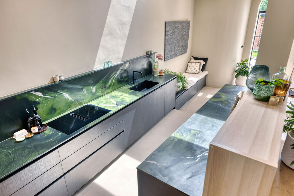 Leighton Gardens Luxury Kitchen
